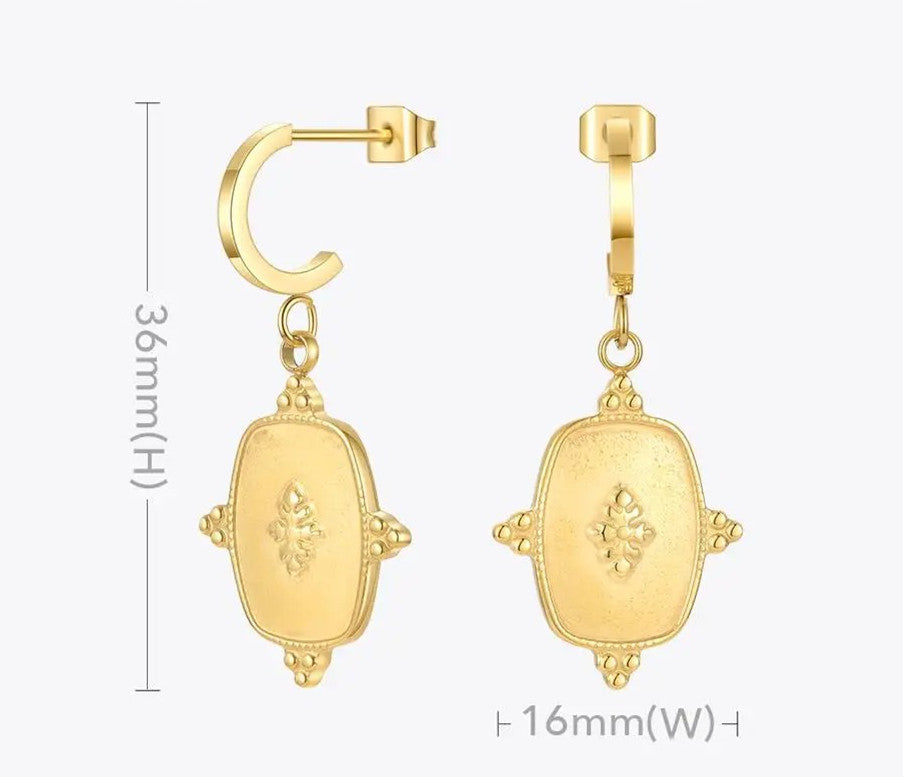 18K Gold Titanium C-Shaped Block Earrings
