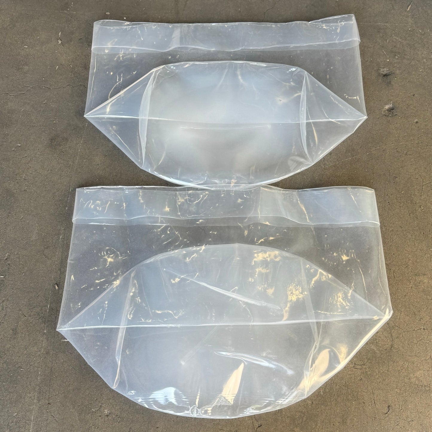 HERFELD GMBH & CO (2 PACK) Heavy Duty Bucket Liner W/ Sz 21” W x 22” H Clear Plastic Bag