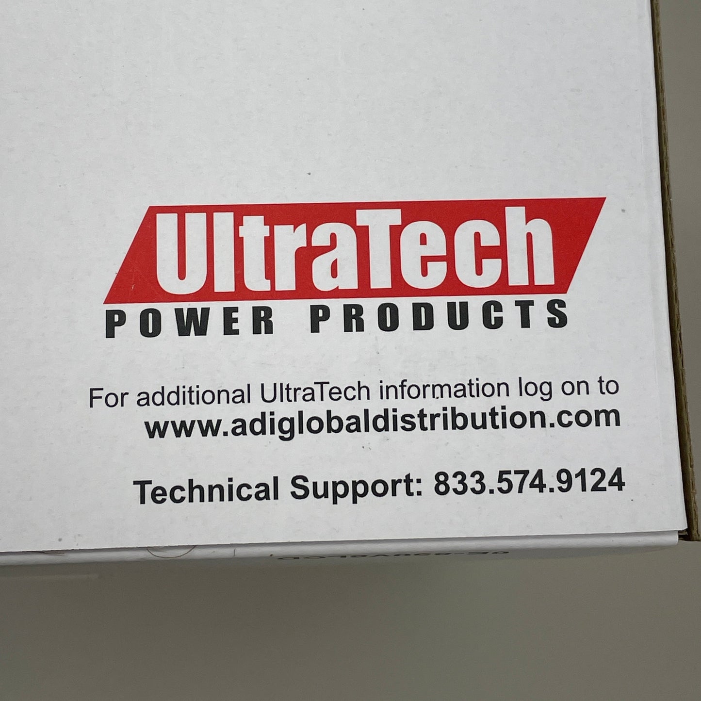 ULTRATECH 850VA Battery Backup Desktop LCD UPS 12 Outlets 0E-850V8LCD