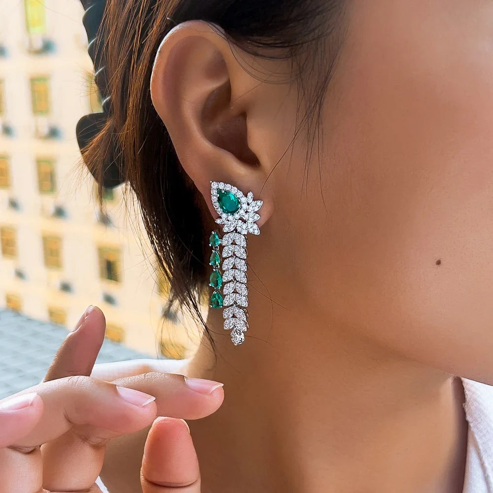 CWWZircons Dangling Leaf Drop Green Cubic Zirconia Luxury Long Earrings for Women Beautiful Wedding Banquet Party Jewelry CZ959