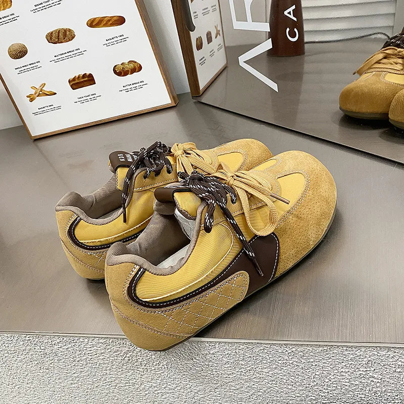 Lace Up Round Toe Flat Sneakers