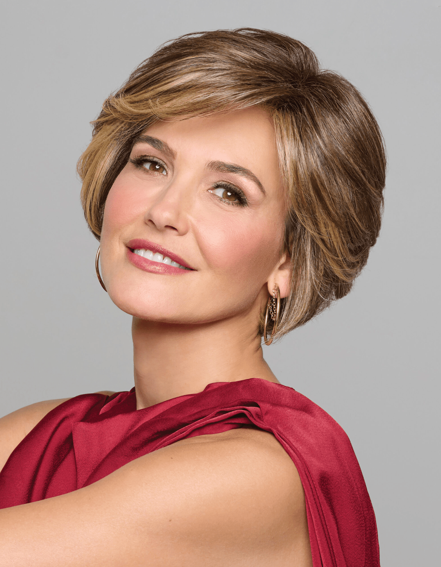 Raquel Welch Captivating Canvas Chin Length Layered Wig by Hairuwear, Average Size Cap, RL51/61 ICED Granita