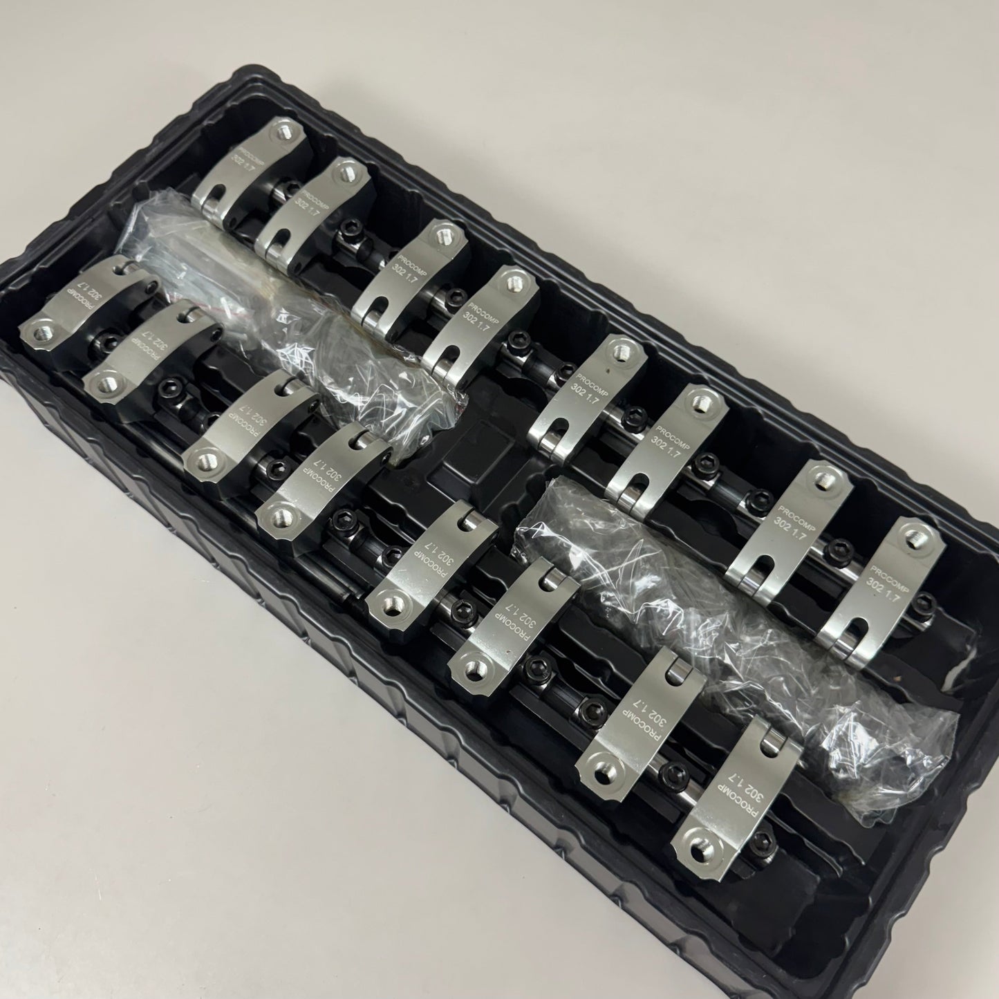 SPEEDMASTER Windsor Shaft Mount 1.7 Aluminum Rocker Arms PCE261.1106.01