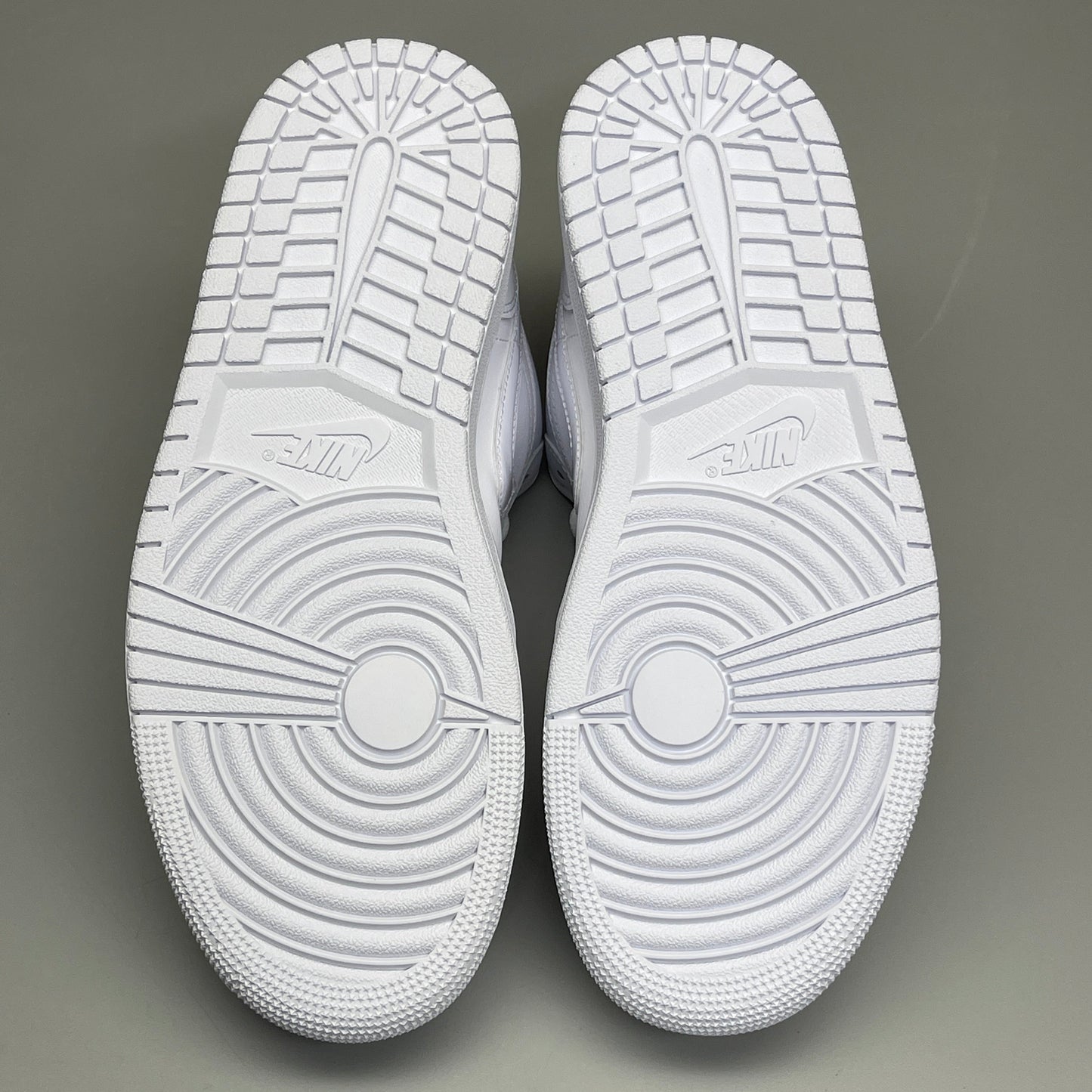 NIKE AIR JORDAN 1 Low Triple White Women's Sz 9 DV0990-111 (New in Box)