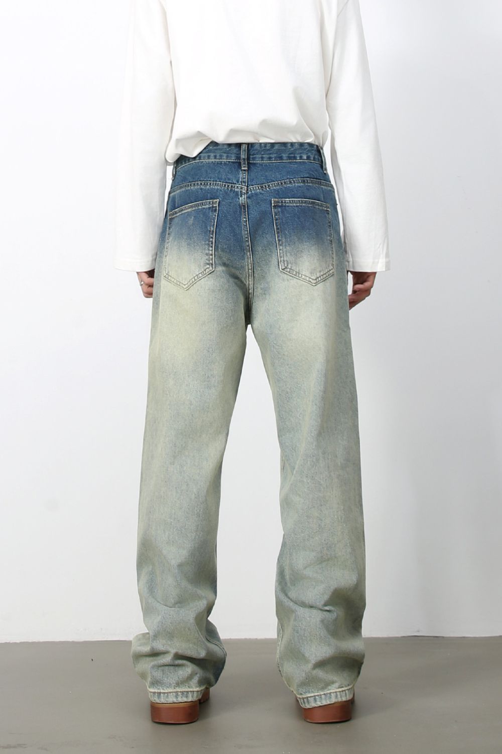 Men's Loose Fit Jeans with Pockets