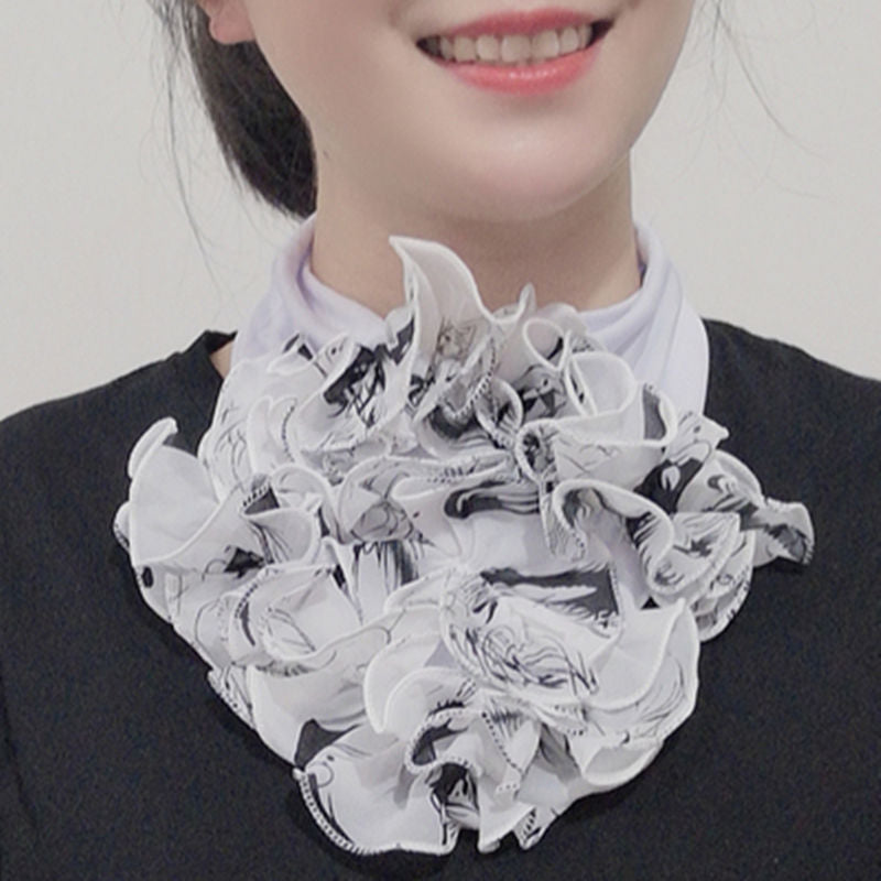 Women's bib scarf