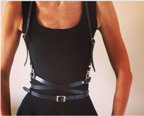Paired with casual leather waistband straps