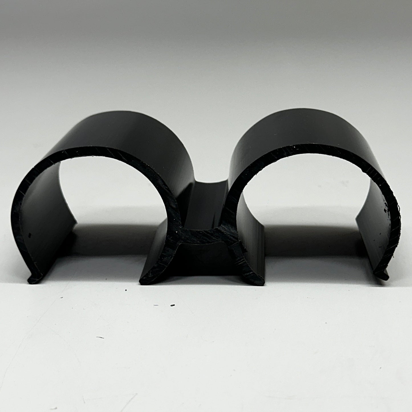 PVC Pip Sleeve Leg Clip Durable Pipe Protection Clip 1 - 2 Inch Pipe Fitting