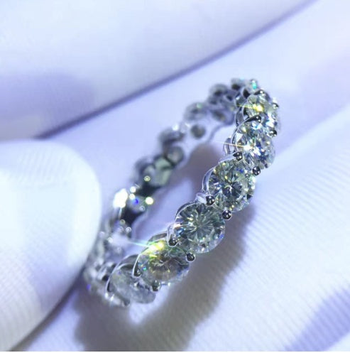 Engagement ring lady finger jewelry