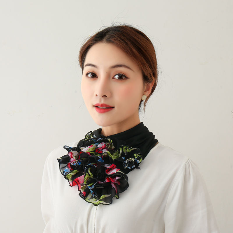 Women's bib scarf