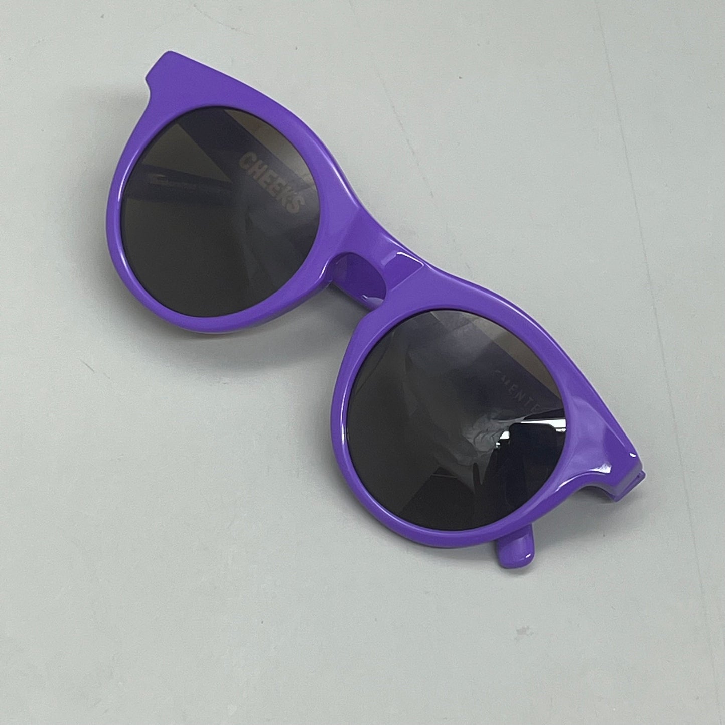 FRIDA MAE CHEEK Clemente Round Polarized Lens Sunglasses Purple SUN-ROUND-PUR AS-IS