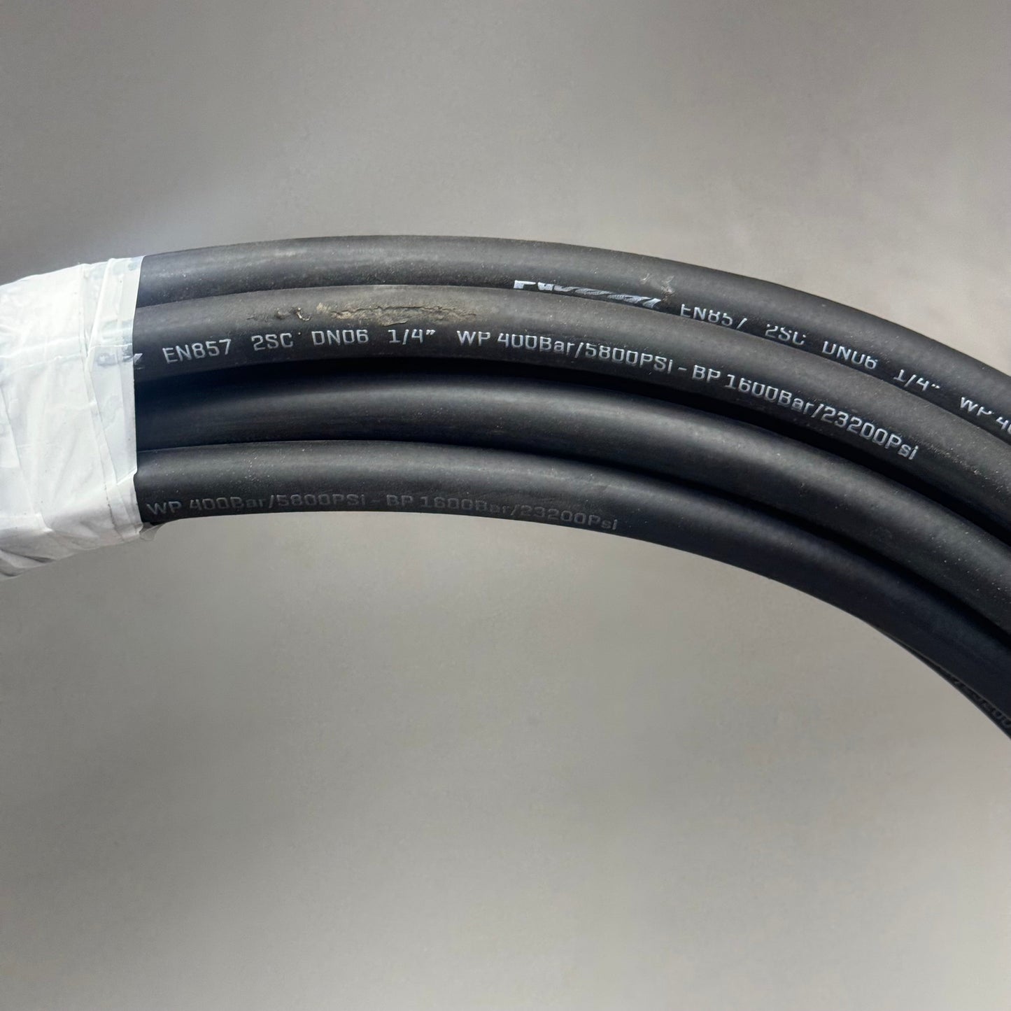PASCAL Hydraulic Hose 1/4” 400Bar/5800Psi EN857 2SC DN06 Black
