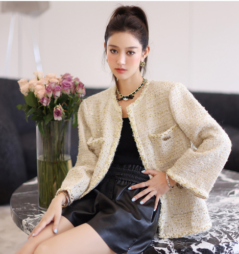 Loose Knit Pocket Round Neck Jacket for Women