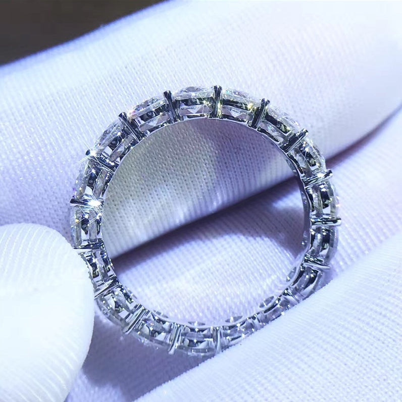 Engagement ring lady finger jewelry