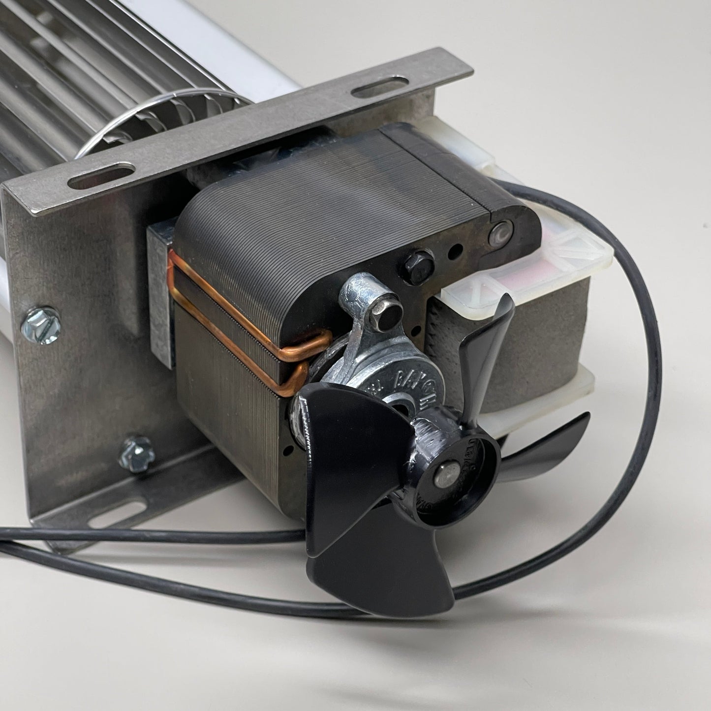 BAY MOTORS Evaporator Fan Blower 2-3/8" Dia 120CFM 1/75 hp 120V AC 1 Phase 4YJ30