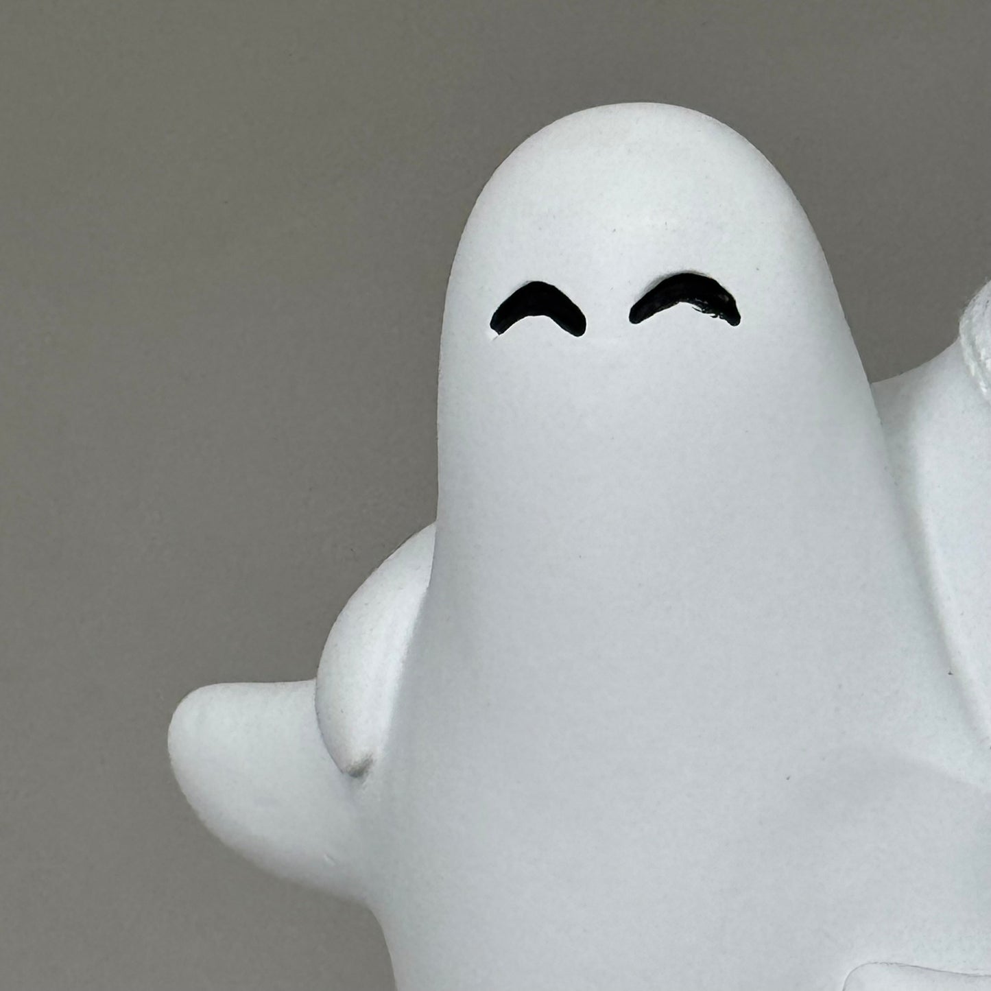 RAZ IMPORT Resin Ghost Family Scaredy Cat Collection Halloween Decor 9" 4420453