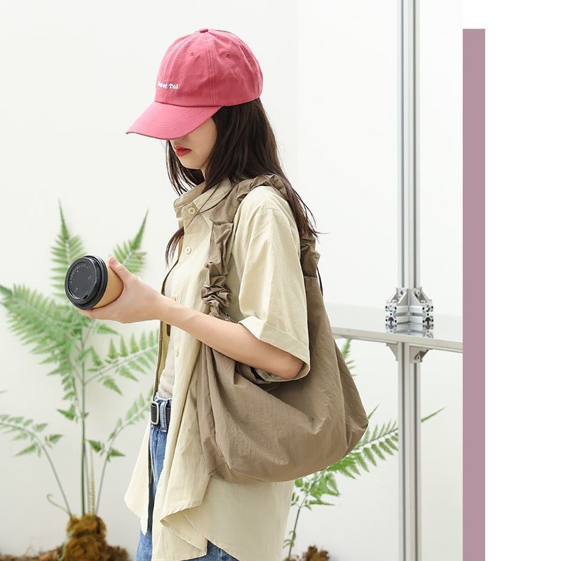 Pleated Nylon Dumpling Bag Leisure Artistic