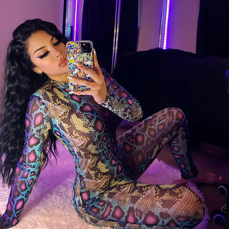 Style Loft Collection Beline Serpentine Long-Sleeve Bodysuit