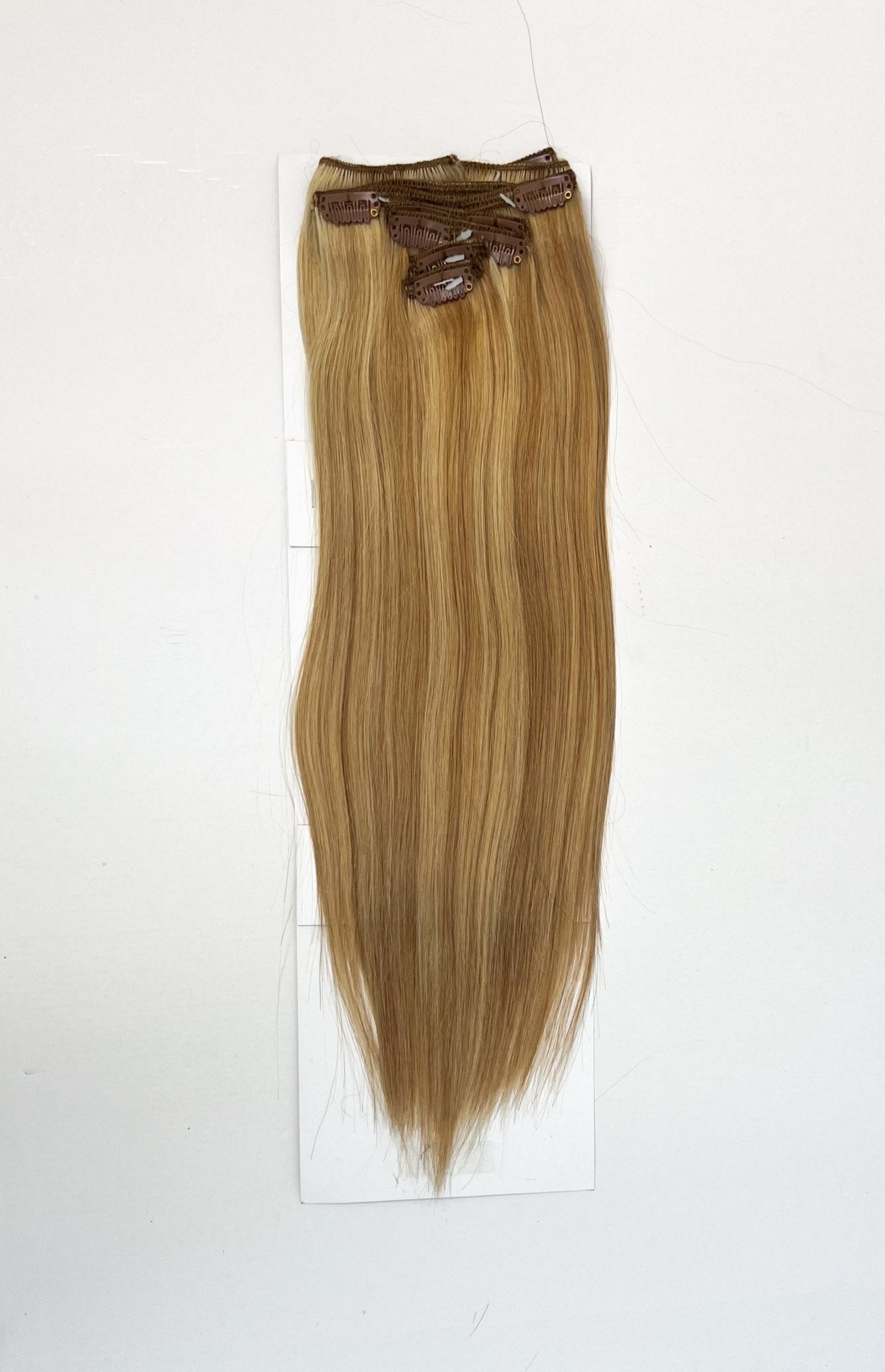 VIP Clip Extensions / Silky Straight - 18" (140 g ) ClipeX System