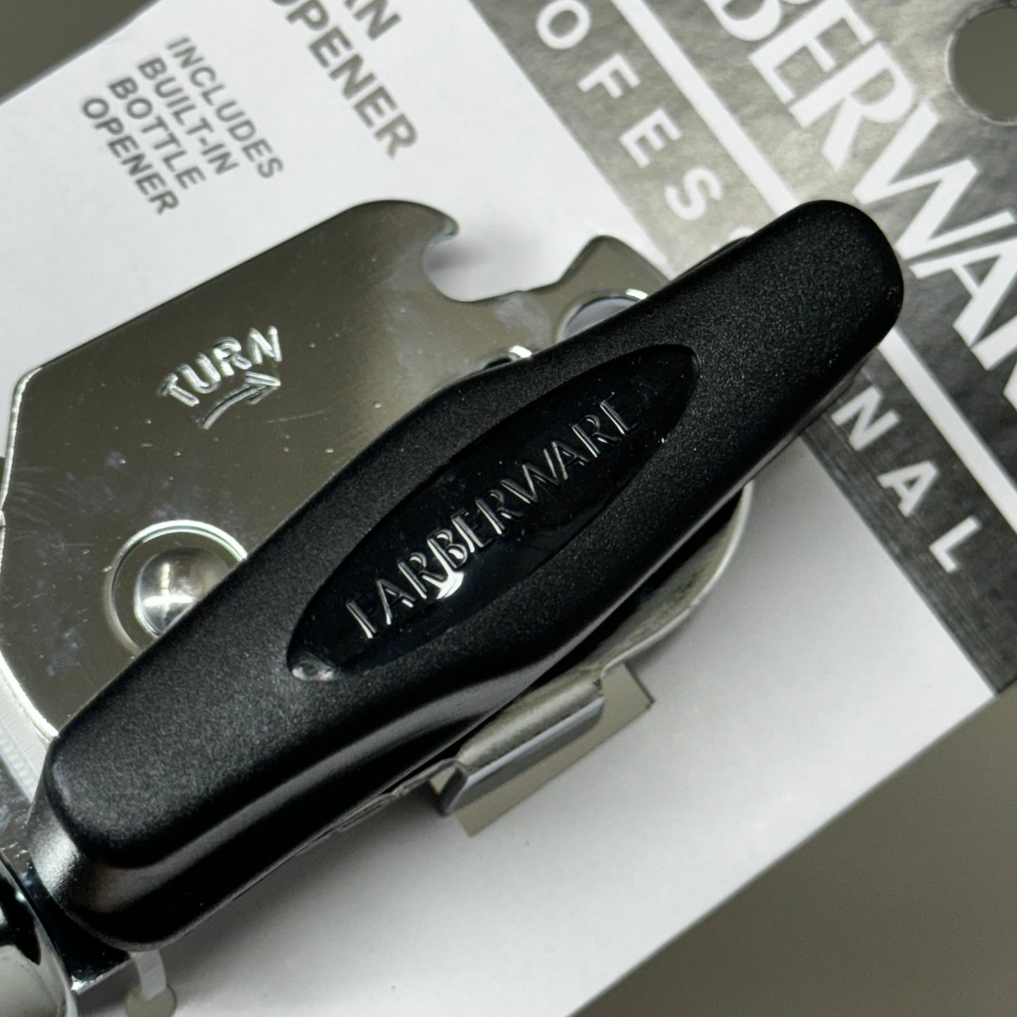 FARBERWARE Professional Can Opener w/Built in Bottle Opener 83036-93