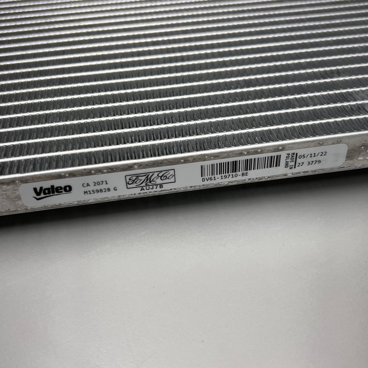 FORD Motorcraft YJ-686 1X A/C Condenser DV6Z-19712-E OEM (New)