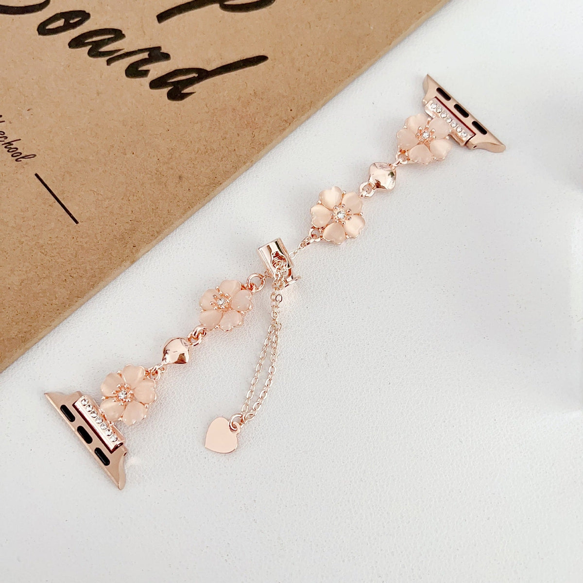 1 Style Heart-Shaped Flower Watch Band, Compatible With All Major Smartwatch Brands