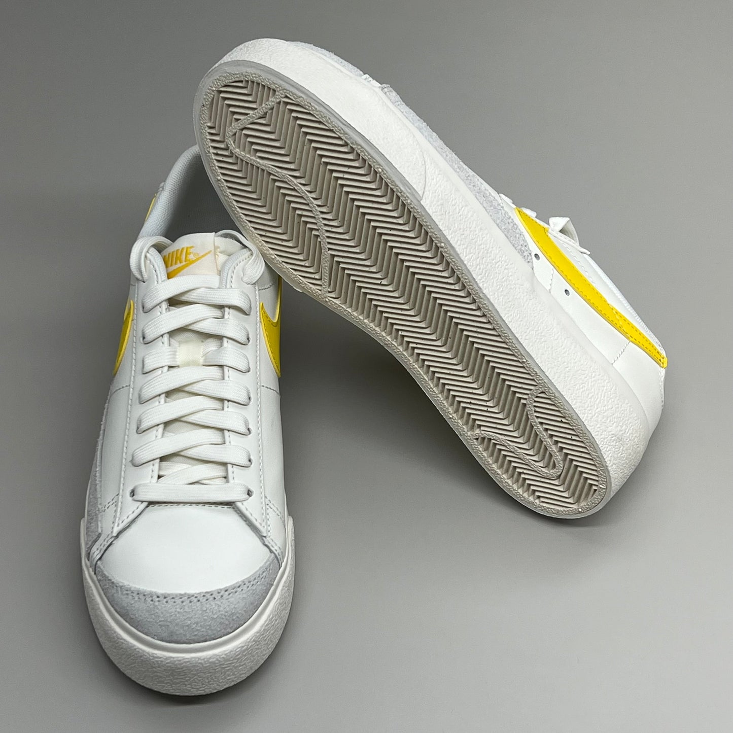 NIKE Blazer Low Cut Platform Sneaker Sz Women's 6.5 Men's 5 Yellow/Grey/White