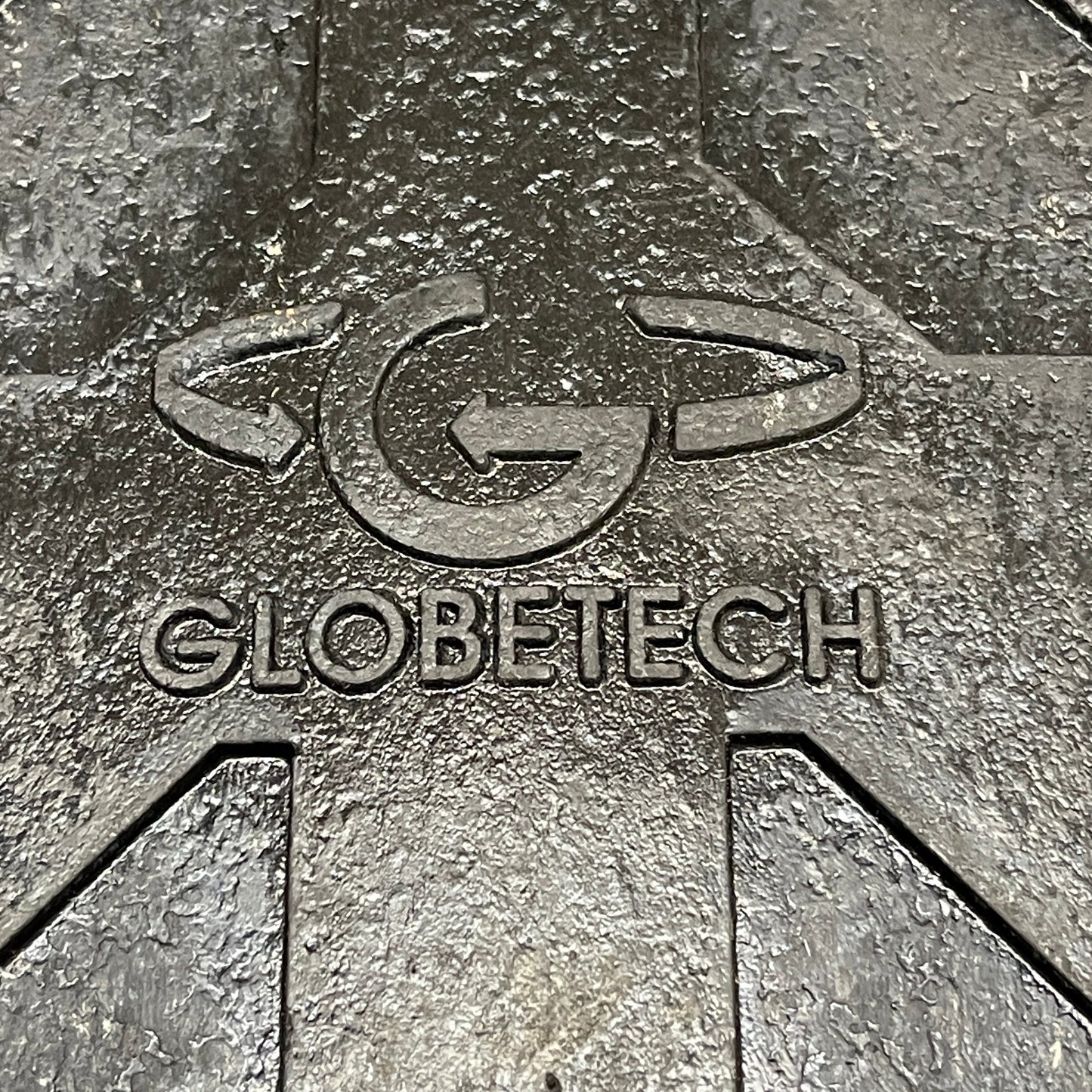 GLOBETECH Rubber Mud Flaps 1/4" Thick x 24" W x 36" L Black 2436CD (New)