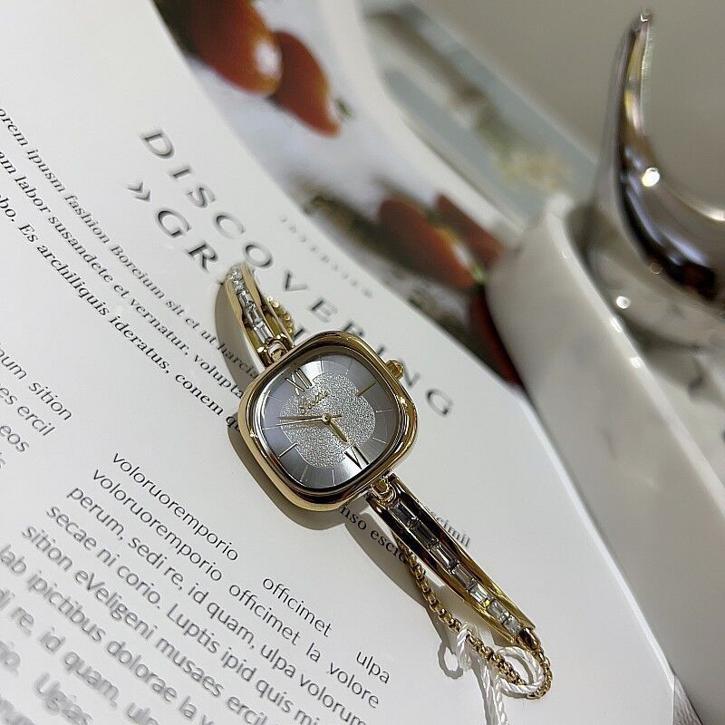 Women's Alloy Chain Strap Light Luxury Bracelet Watch
