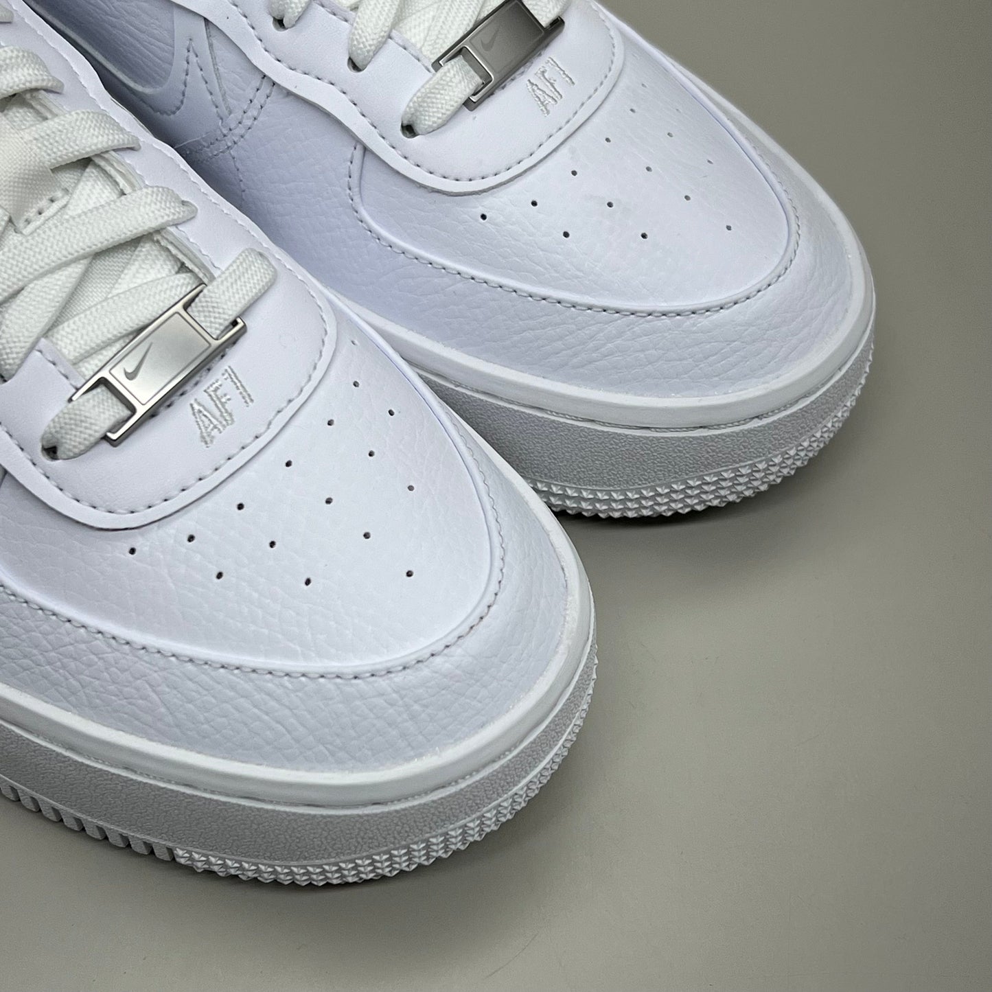 NIKE Air Force 1 PLT.AF.ORM Tapered Toe Sz Women's 8.5 White/Pink/Blue FN7180-100
