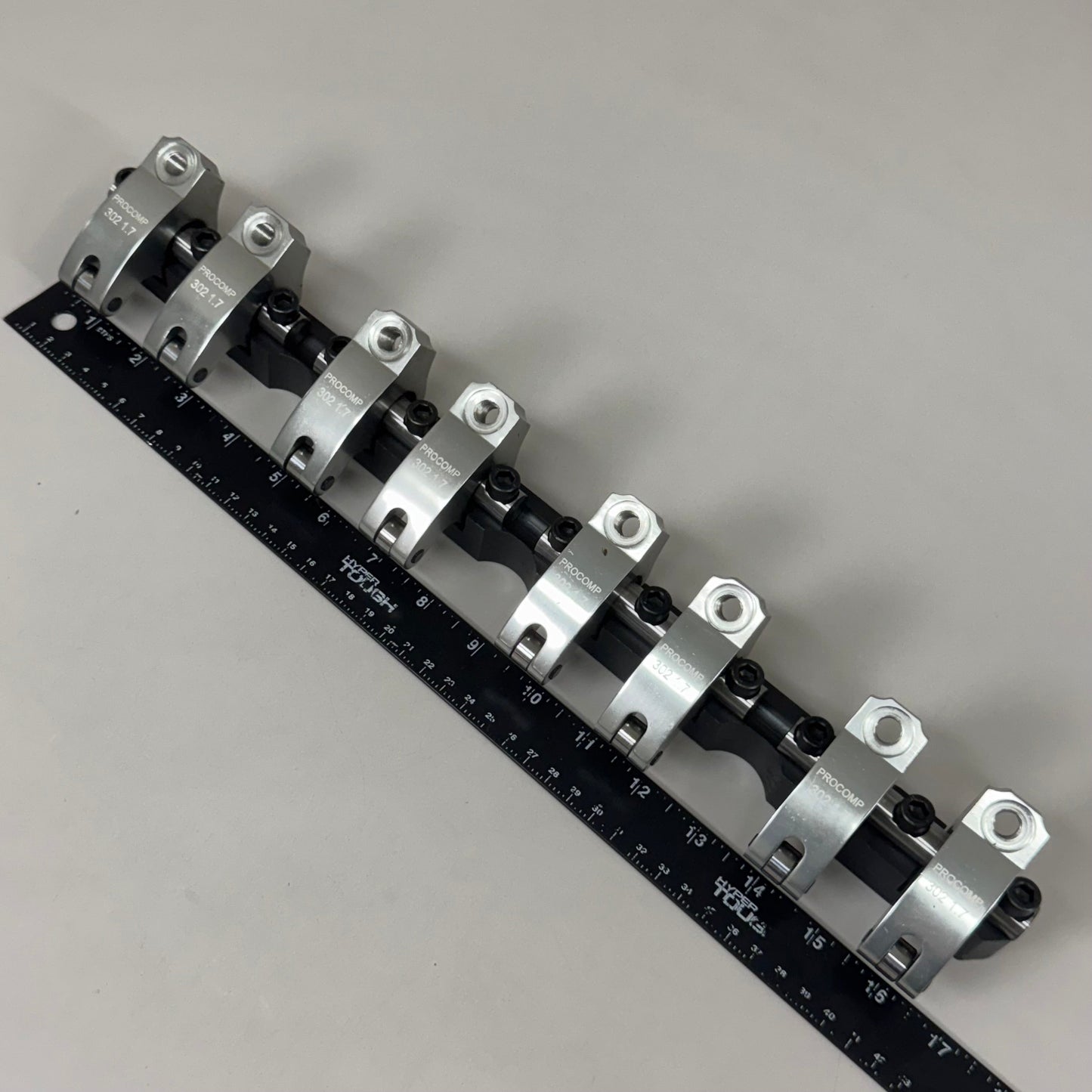 SPEEDMASTER Windsor Shaft Mount 1.7 Aluminum Rocker Arms PCE261.1106.01