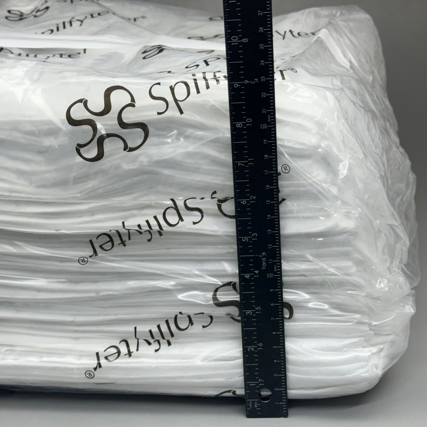 SPILFYTER OS-100 16”x18” Oil Only Absorbent Pads Pack of 100 White