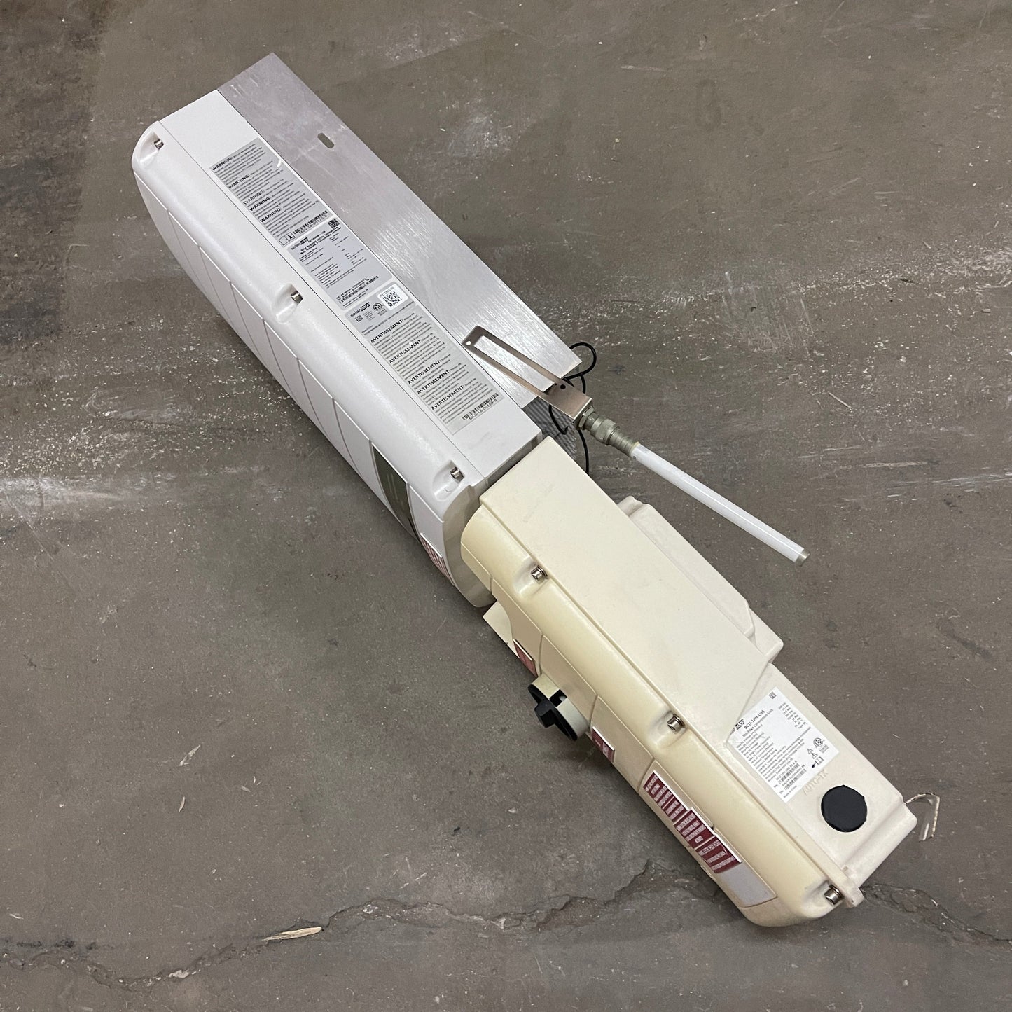 SOLAREDGE Storedge Inverter Equipment SE3800A & BCU-1PH-USS (For Parts, Not Tested)