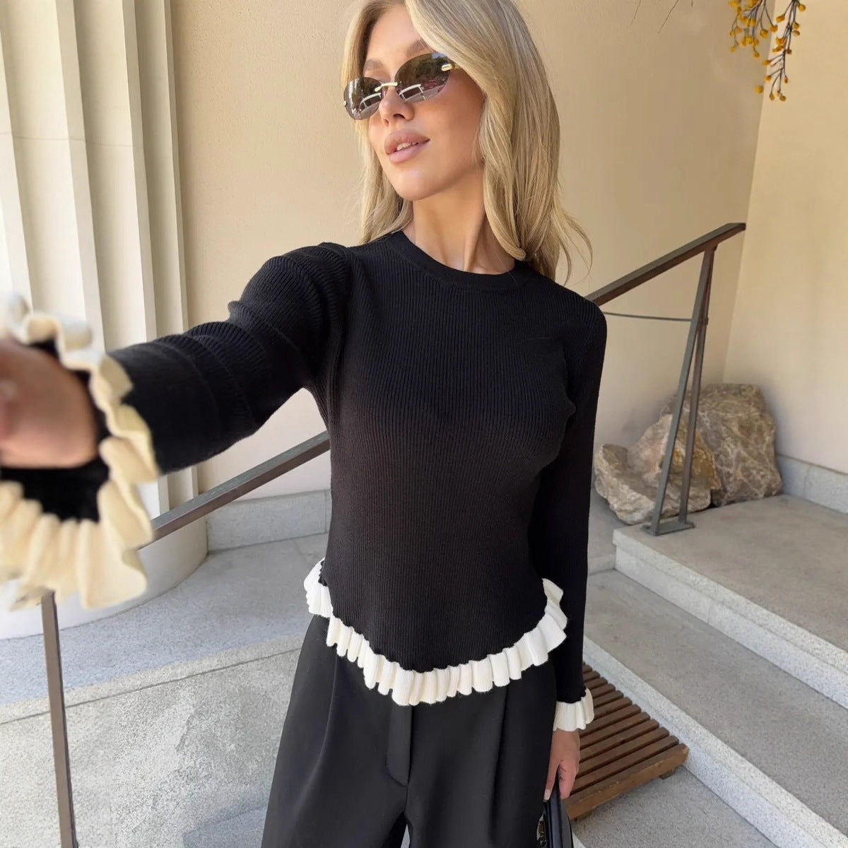 Pullover Stretch-knit Long-sleeve Sweater