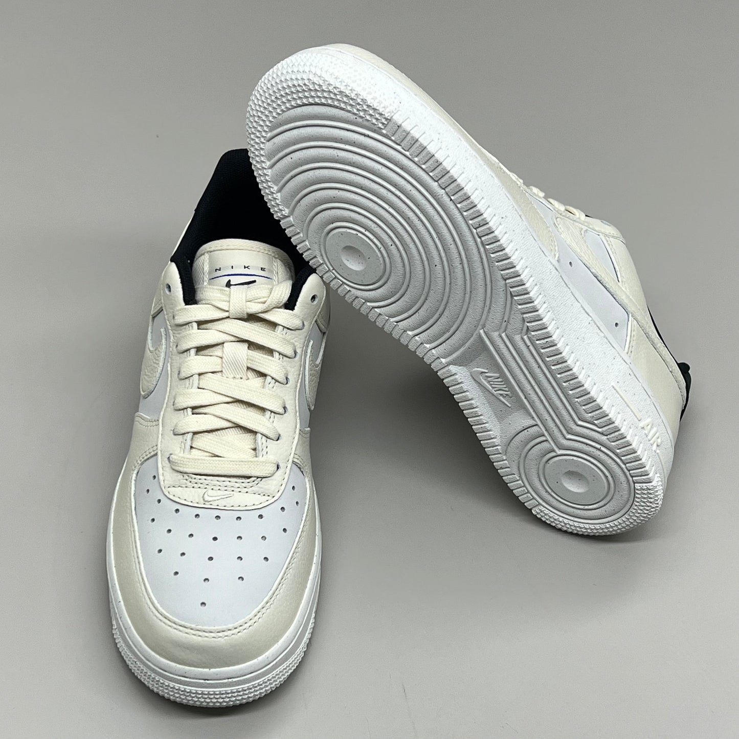 NIKE Air Force 1 07' LX Leather Sz Women's 9 Sail/Coconut Milk-Black DZ2708 101