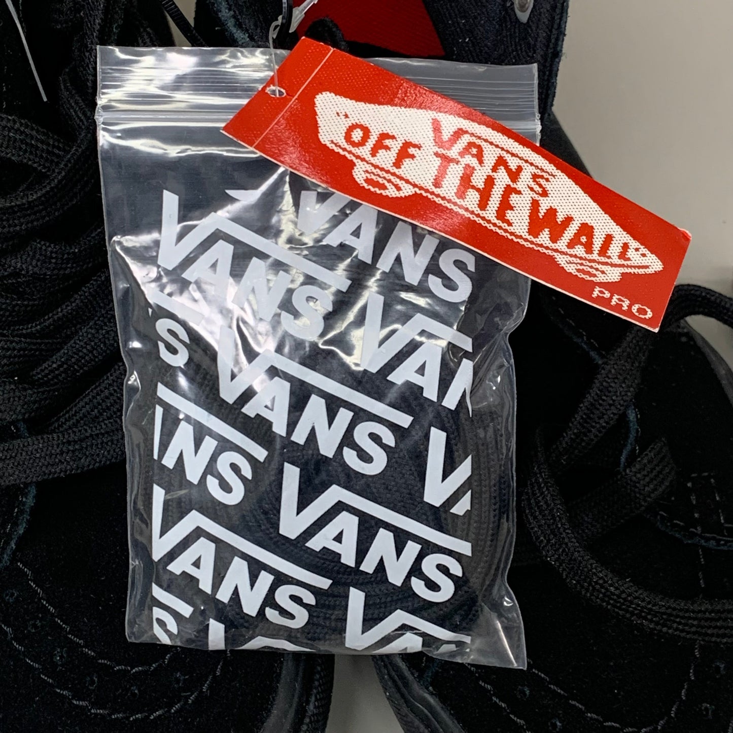 VANS Sk8-Hi Pro Blackout Velvet & Canvas Sneaker Mens SZ 4 Black on Black