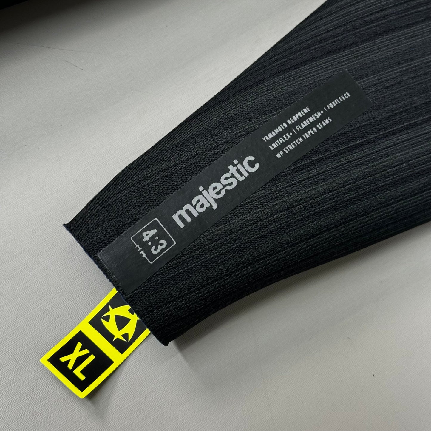 MYSTIC Majestic 2022 Fullsuit Back-zip Knitflex+ 4/3mm Sz XL Black 35000.220006