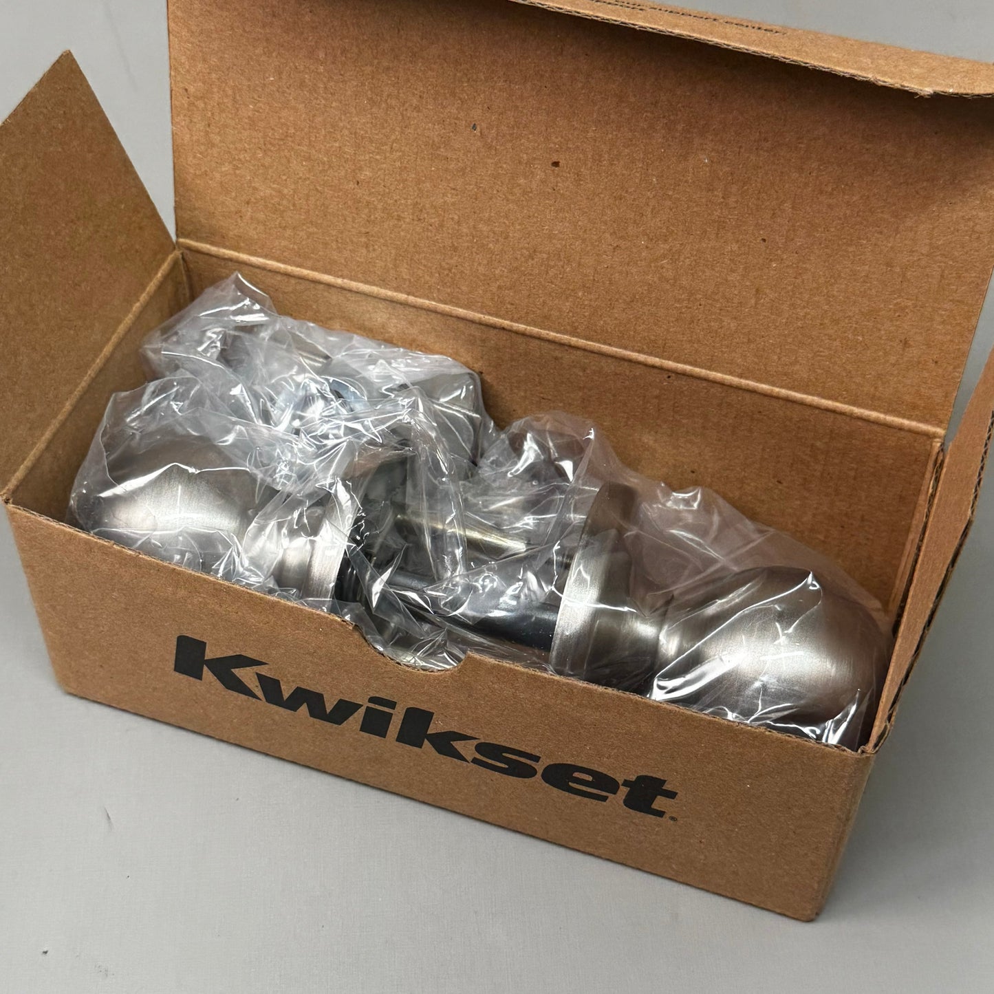 ZA@ KWIKSET Polo Privacy Door Lock 300P 15 6AL V1 1-7/8" Dia Satin Nickel 93001-915