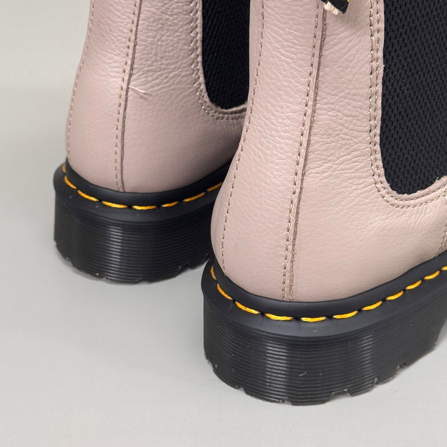 DR MARTENS Leonore Faux Fur-Lined Virgina Leather Boots SZ 9 Vintage Taupe