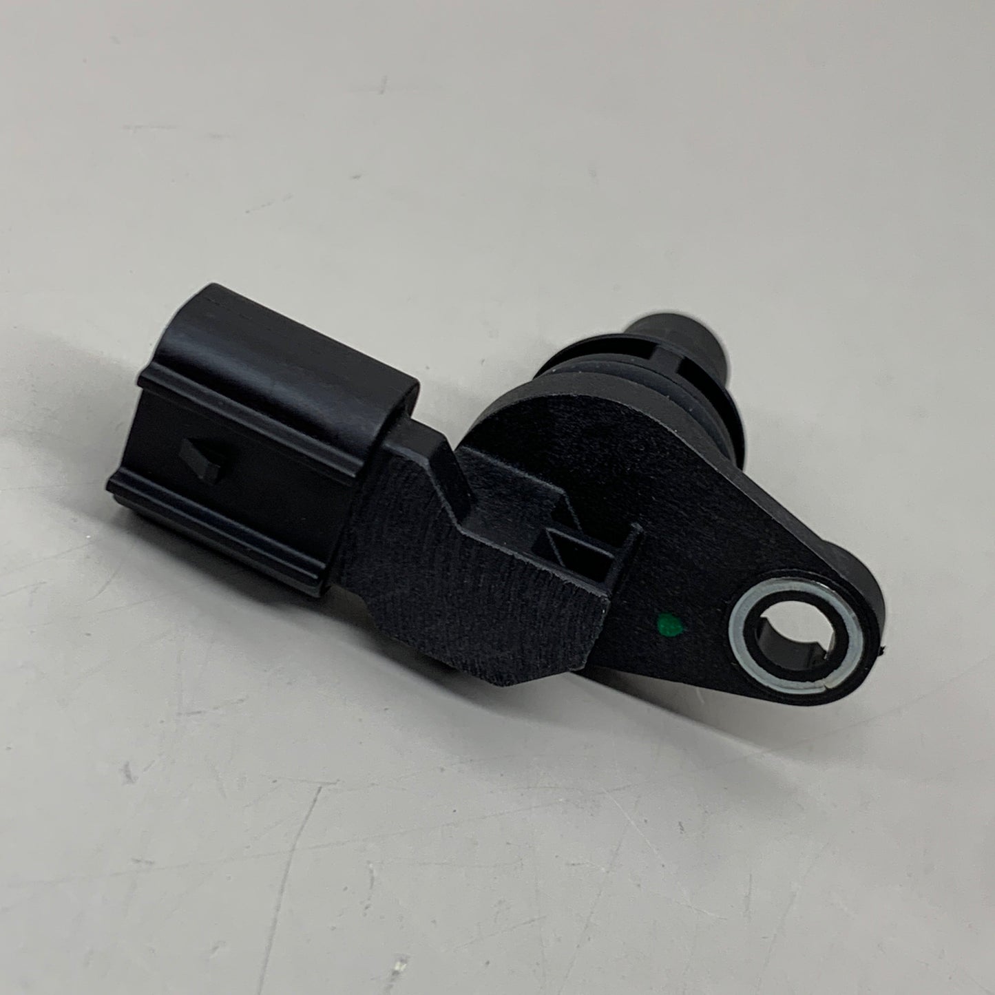 DENSO Engine Camshaft Position Sensor 196-6001
