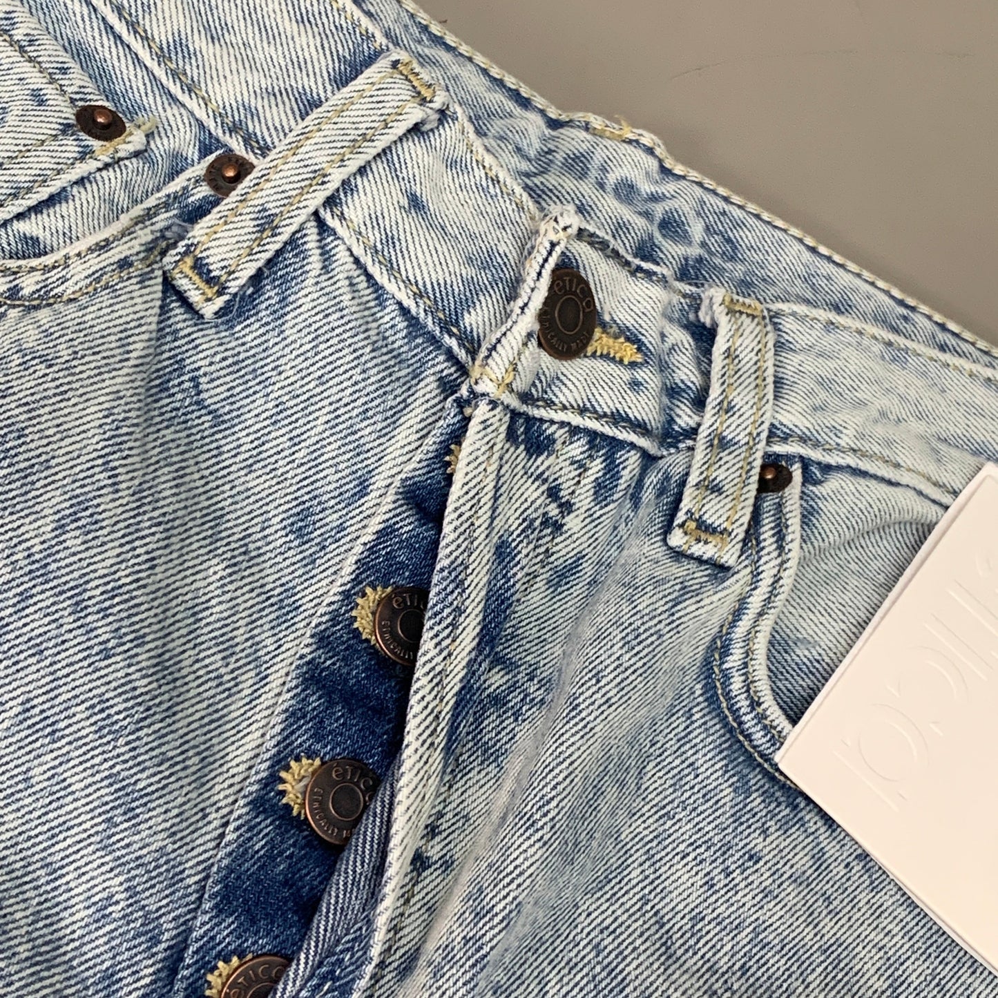ETICA Tyler Vintage Straight Crop Jeans Pebble Beach Size 24 EW182114A