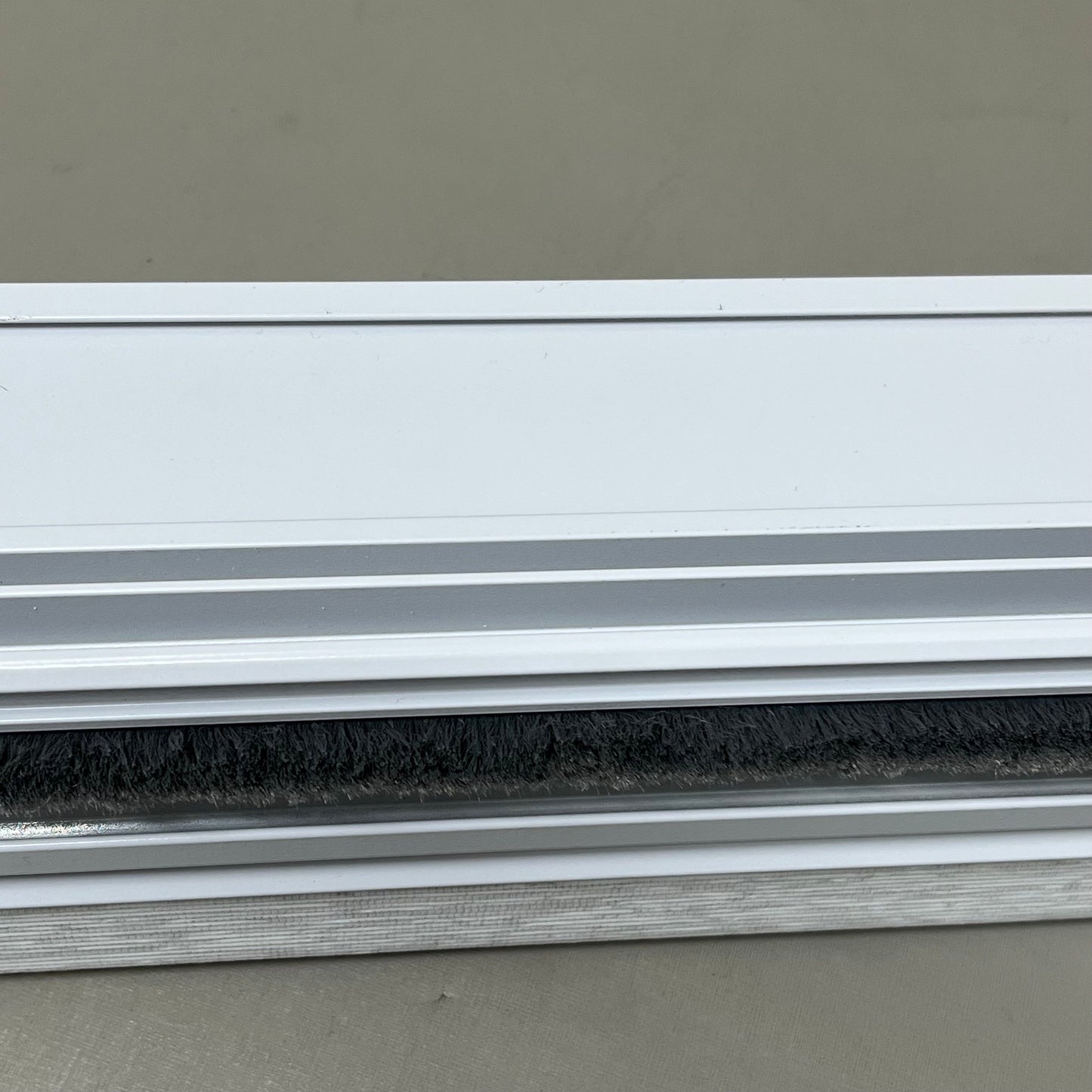 Power Blinds (2 PACK) 34 x 46 1/4 Light Grey Brushed Pattern
