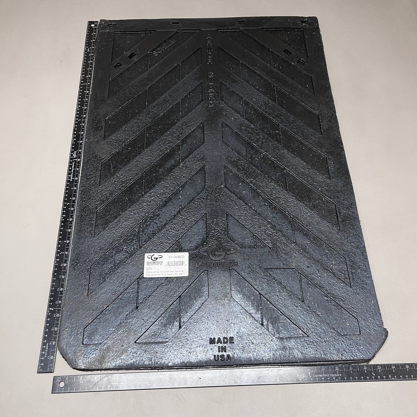 GLOBETECH Rubber Mud Flaps 1/4" Thick x 24" W x 36" L Black 2436CD (New)