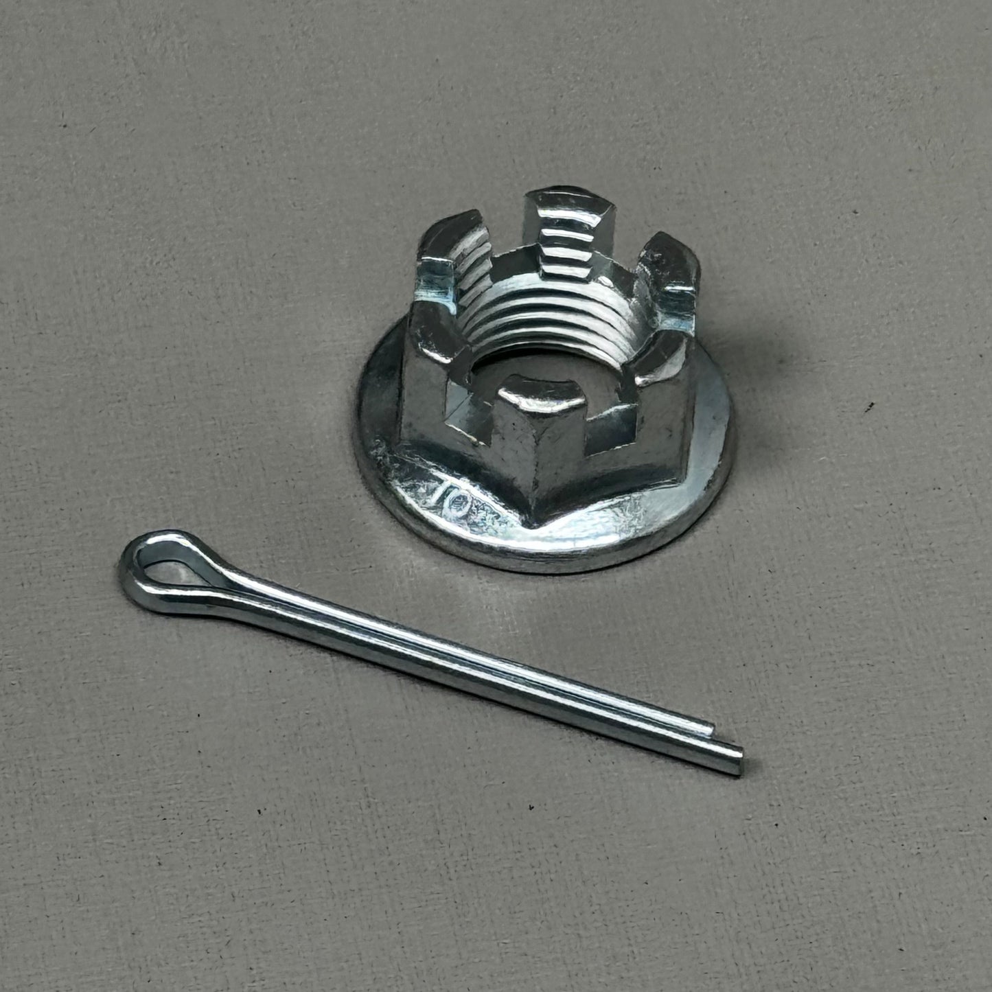 CARQUEST Suspension Control Arm & Ball Joint Assembly Toyota Sienna 810-690442B