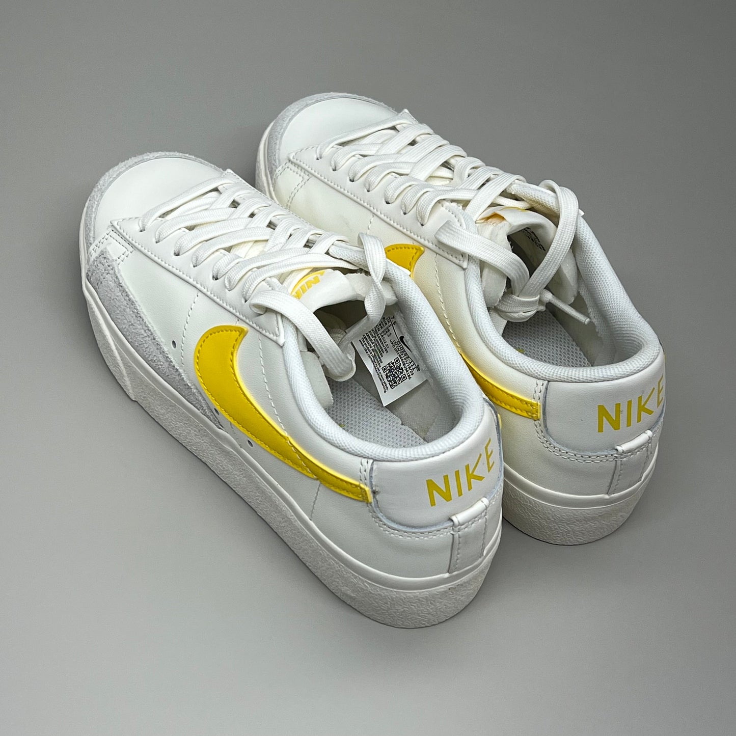 NIKE Blazer Low Cut Platform Sneaker Sz Women's 11.5 Men's 10 Yellow/Grey/White