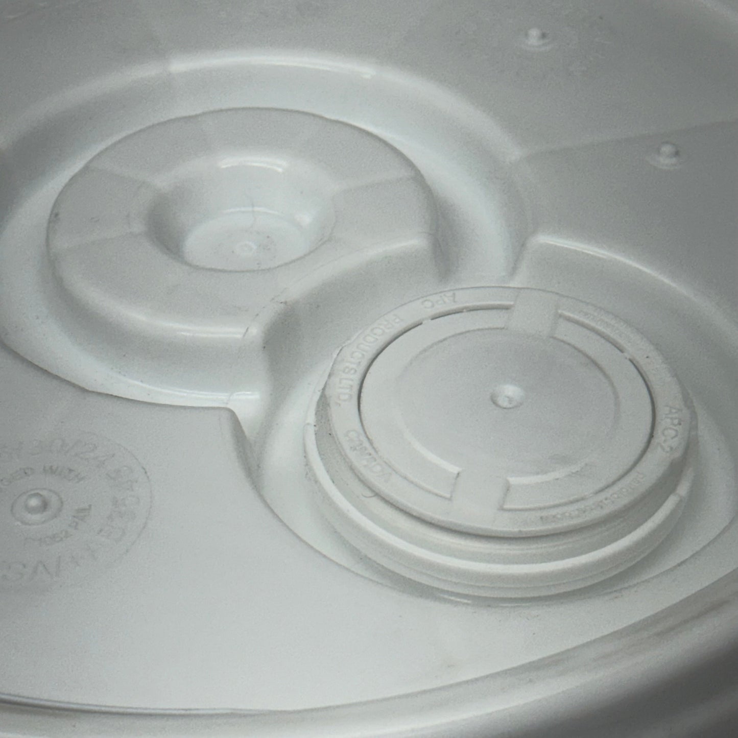 LETICA Tank Bucket Caps (10 Pack) L3100 12”Dx1 1/2”H Plastic White