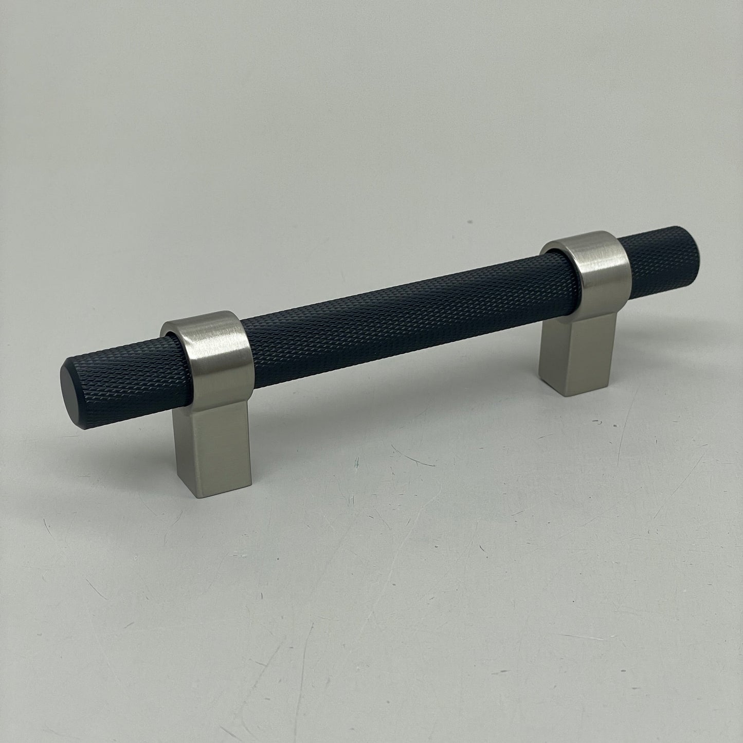 BERENSON (10 PK)Radial Reign Matte Black and Brushed Nickel Pull 5061-455BPN-P