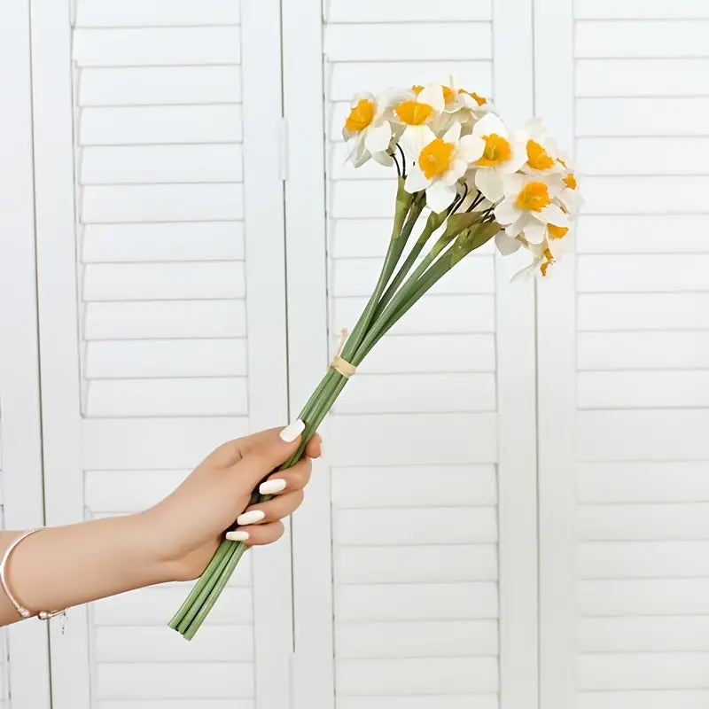 Style Loft Collection One Bunch of Silk Daffodil Flowers