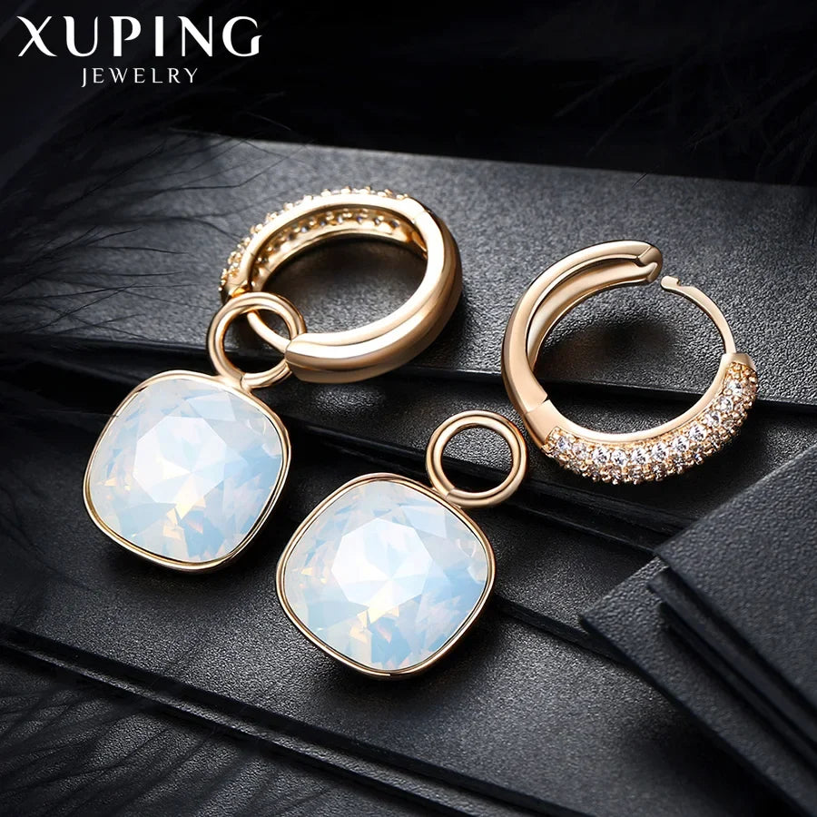 Xuping Jewelry Charm Square Shaped Luxury Exquisite Gold Color Plated Crystal Earring for Women Gift A00606258