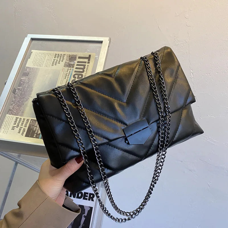 Luxury Chains Shoulder Bag for Women | PU Leather Armpit Bag & Fashion Messenger (Small Flap Crossbody Bag, Lady Shopping Pouch)
